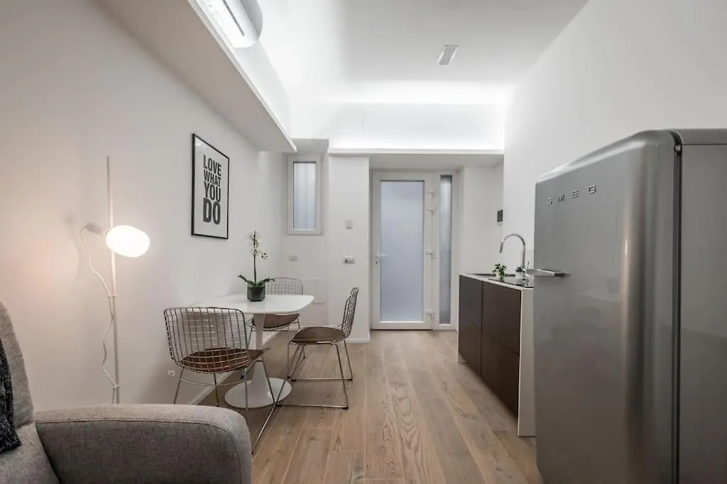 Loft Milano Loreto/Duomo Apartment