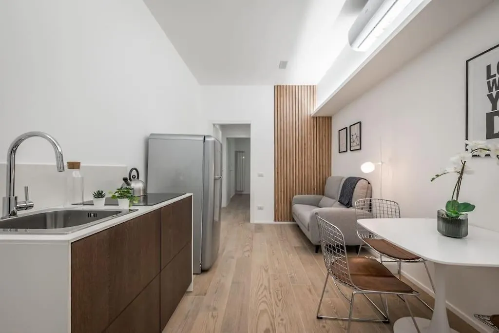 Loft Milano Loreto/Duomo Apartment 0*, Milan